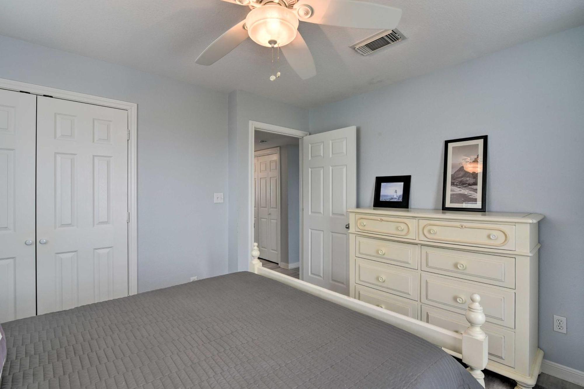 Oceanfront Galveston Home - Walk To Beach! Ngoại thất bức ảnh