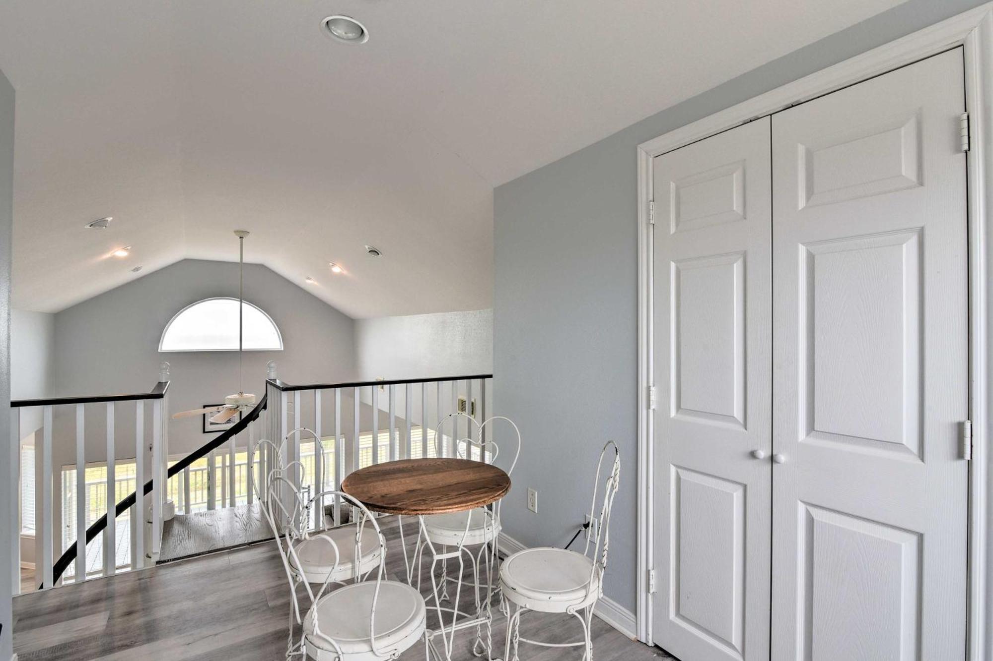 Oceanfront Galveston Home - Walk To Beach! Ngoại thất bức ảnh