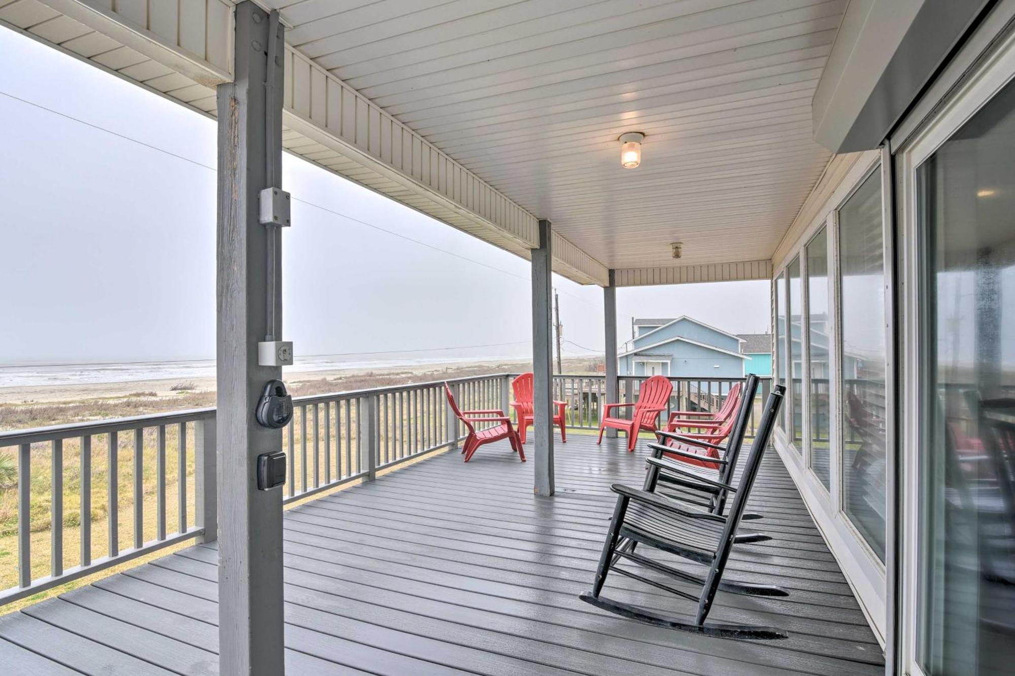 Oceanfront Galveston Home - Walk To Beach! Ngoại thất bức ảnh